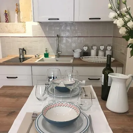 Apartment Exclusive Flat With Terrace And Barbecue