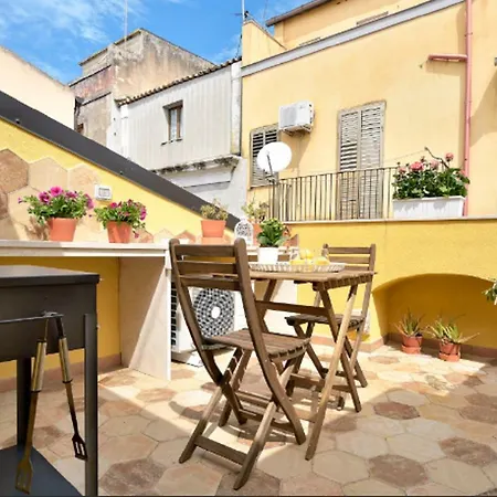 Exclusive Flat With Terrace And Barbecue Apartment