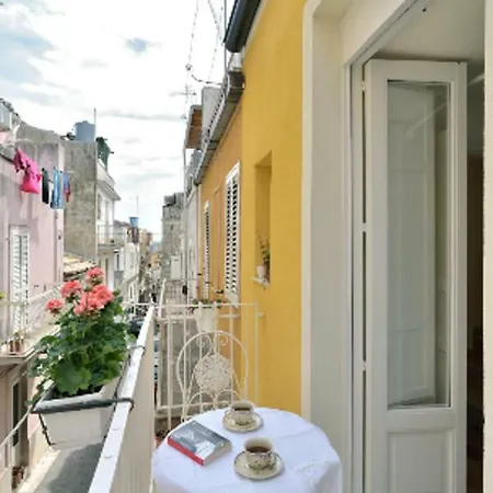 Apartment Exclusive Flat With Terrace And Barbecue Ragusa